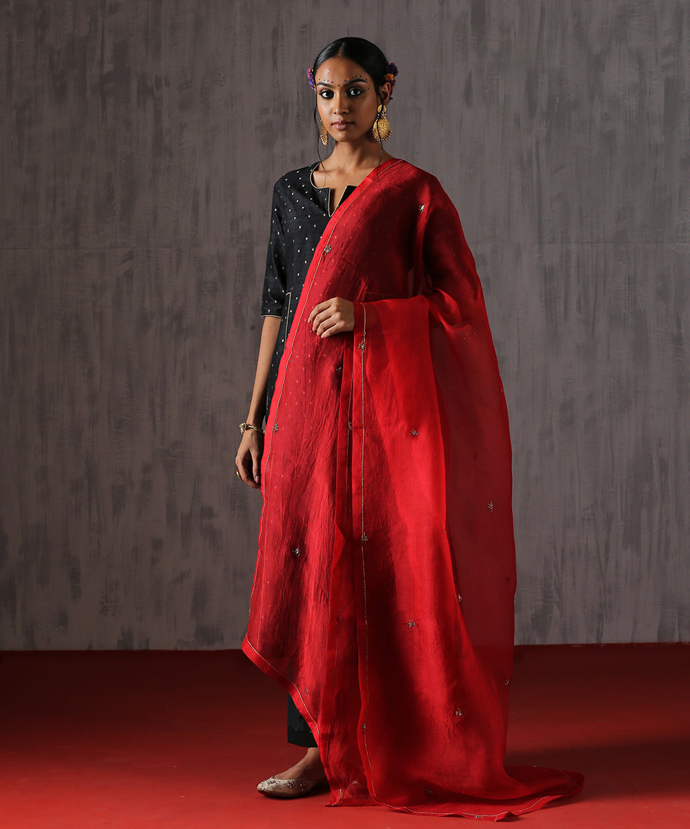 Red_Hand_Embroidered_Organza_Dupatta_with_Zardozi_Booti_WeaverStory_01