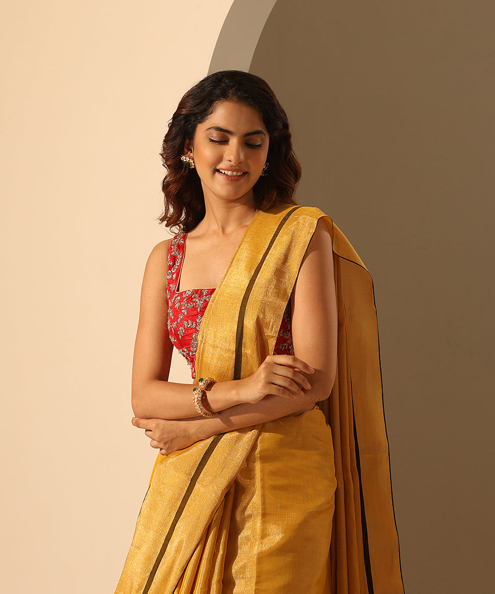 Red_Handloom_Pure_Silk_Blouse_With_Zardozi_Floral_Jaal_WeaverStory_01