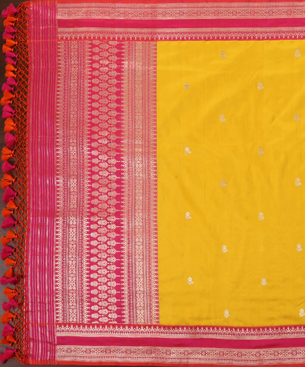 Handloom_Yellow_Katan_Silk_Kadhwa_Banarasi_Suit_Set_With_Dupatta_WeaverStory_02