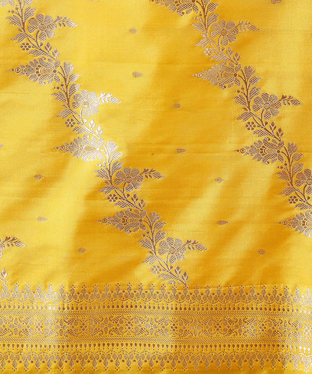 Handloom_Yellow_Katan_Silk_Kadhwa_Banarasi_Suit_Set_With_Dupatta_WeaverStory_04