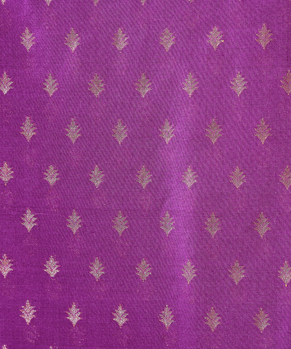 Purple_Handloom_Jamdani_Set_In_Handspun_Cotton_Twisted_with_Katan_Silk_WeaverStory_03