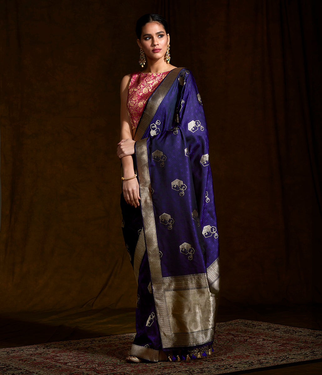 Handloom_Banarasi_Tanchoi_Saree_with_a_self_Weave_honey_comb_pattern_WeaverStory_02