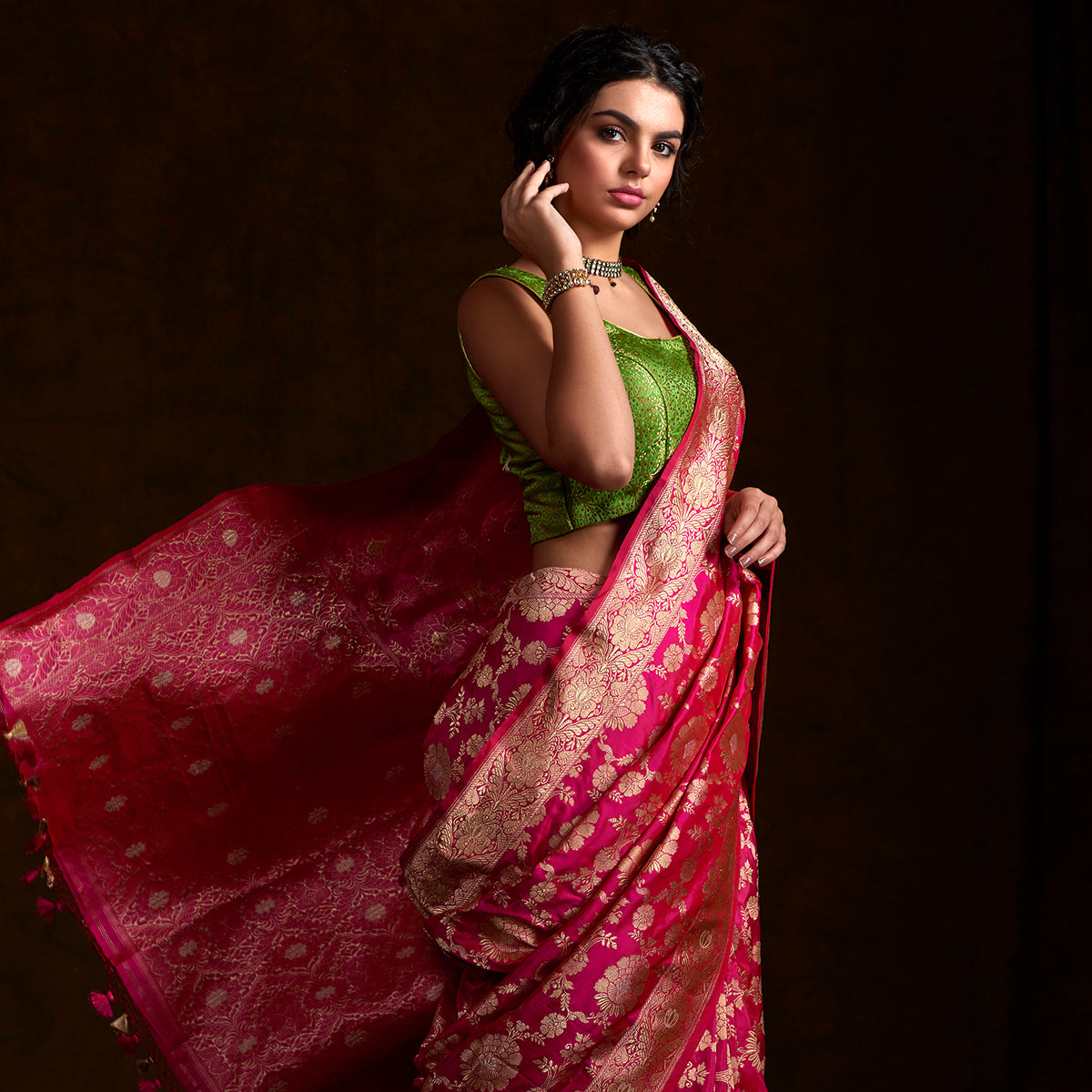 Rani_Pink_Banarasi_Handloom_Kadhwa_Jangla_Woven_in_fine_Katan_Silk_WeaverStory_01