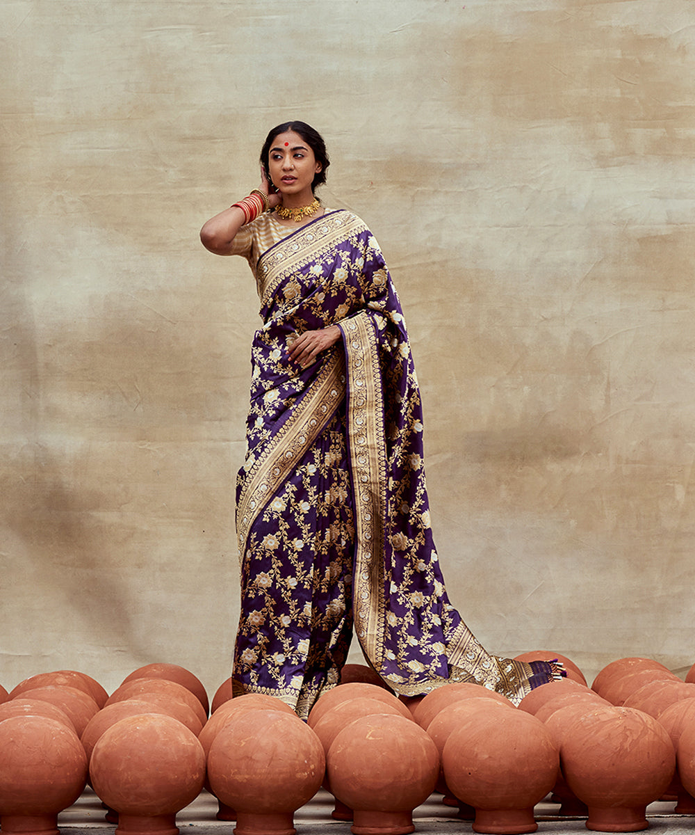 Dark_Purple_Handloom_Pure_Katan_Silk_Banarasi_Saree_with_Intricate_Jaal_WeaverStory_04