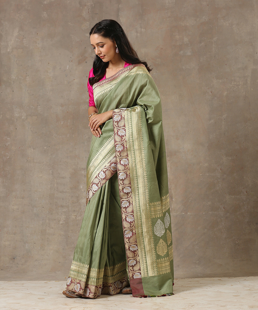 Handloom_Green_Handloom_Tussar_Silk_Banarasi_Saree_with_Wine_Kadhwa_Border_WeaverStory_02