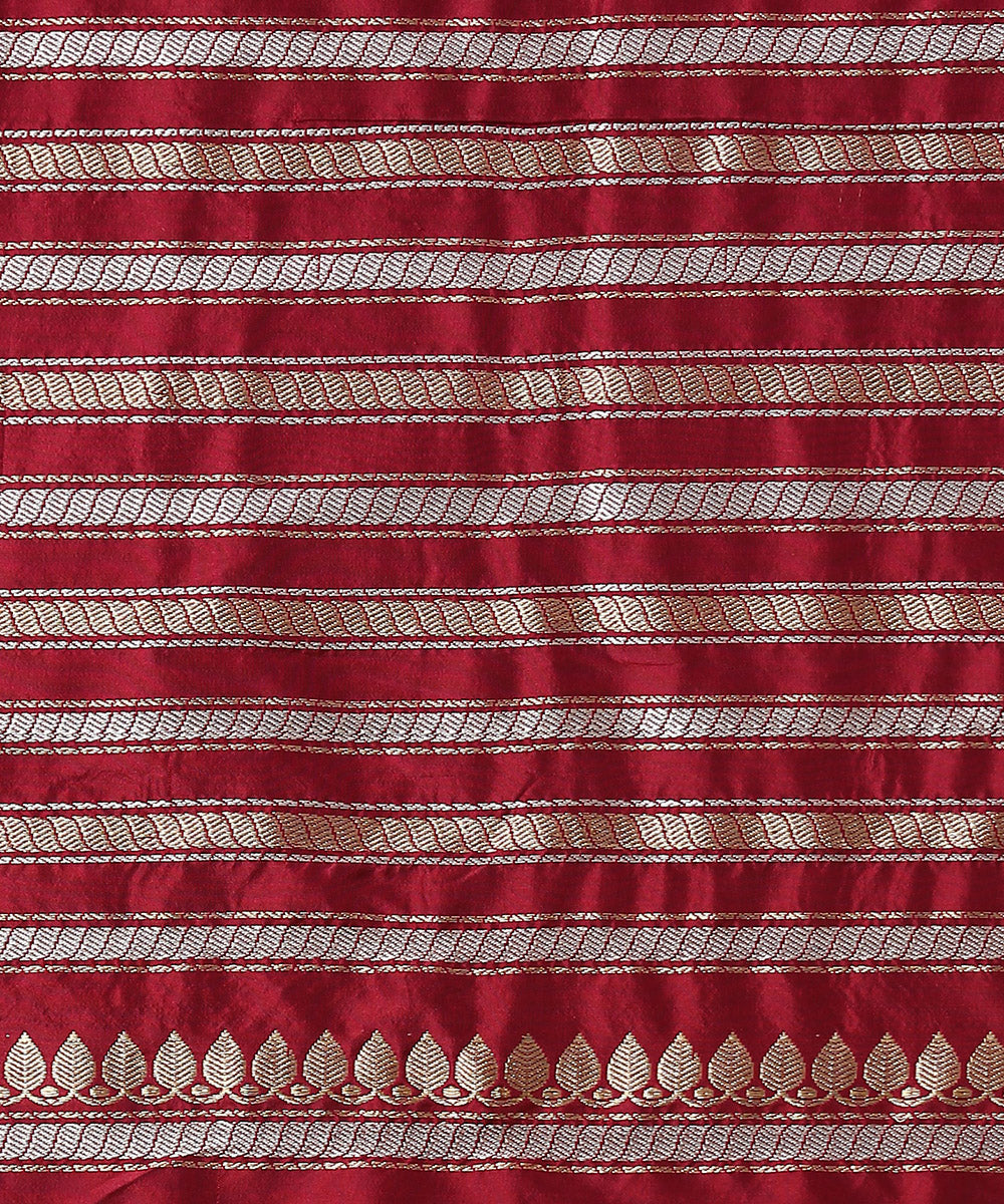 Handloom_Green_Handloom_Tussar_Silk_Banarasi_Saree_with_Wine_Kadhwa_Border_WeaverStory_05