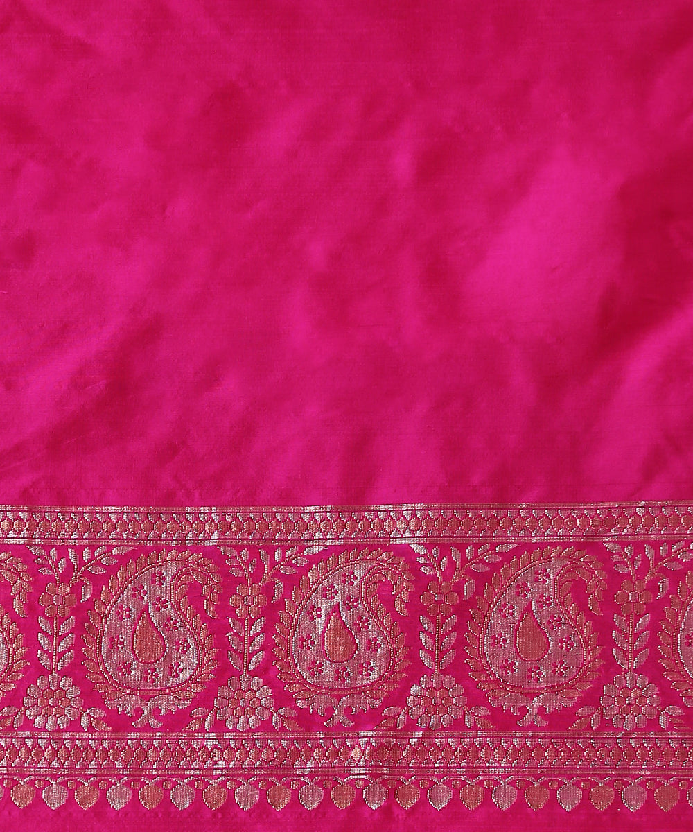 Handloom_Pink_Pure_Katan_Silk_Banarasi_Tanchoi_Saree_With_Zari_Border_WeaverStory_05