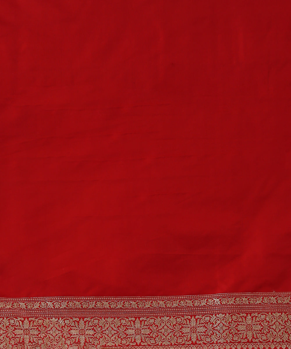 Red_Handloom_Satin_Silk_Banarasi_Saree_With_Zari_Booti_WeaverStory_05
