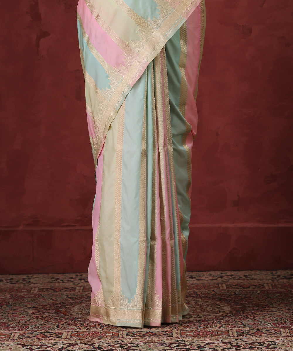 Handloom_Pink_And_Green_Pure_Katan_Silk_Rangkaat_Banarasi_Saree_WeaverStory_04