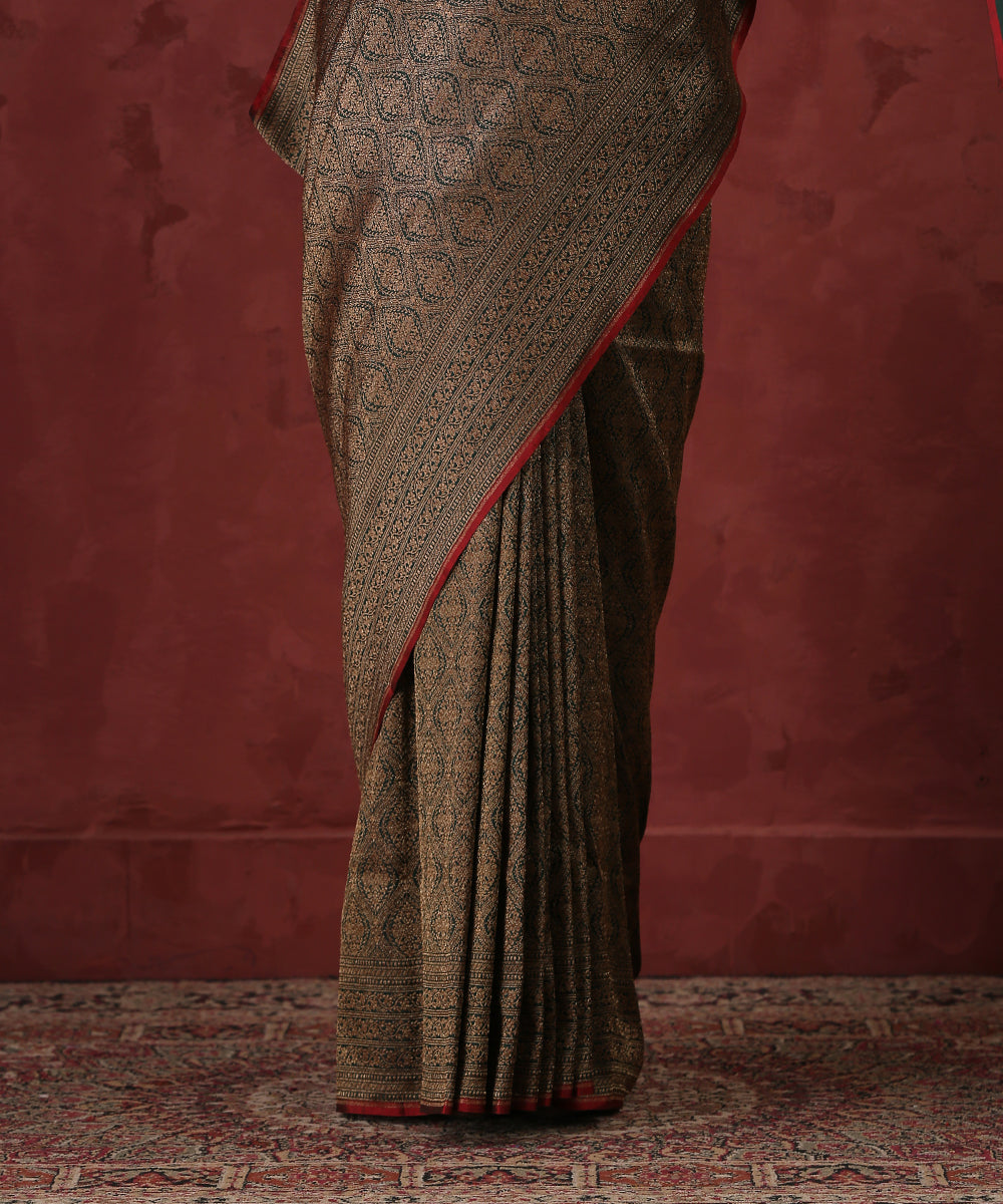 Handloom_Dark_Green_Pure_Katan_Silk_Kimkhab_Banarasi_Saree_With_Antique_Zari_WeaverStory_04