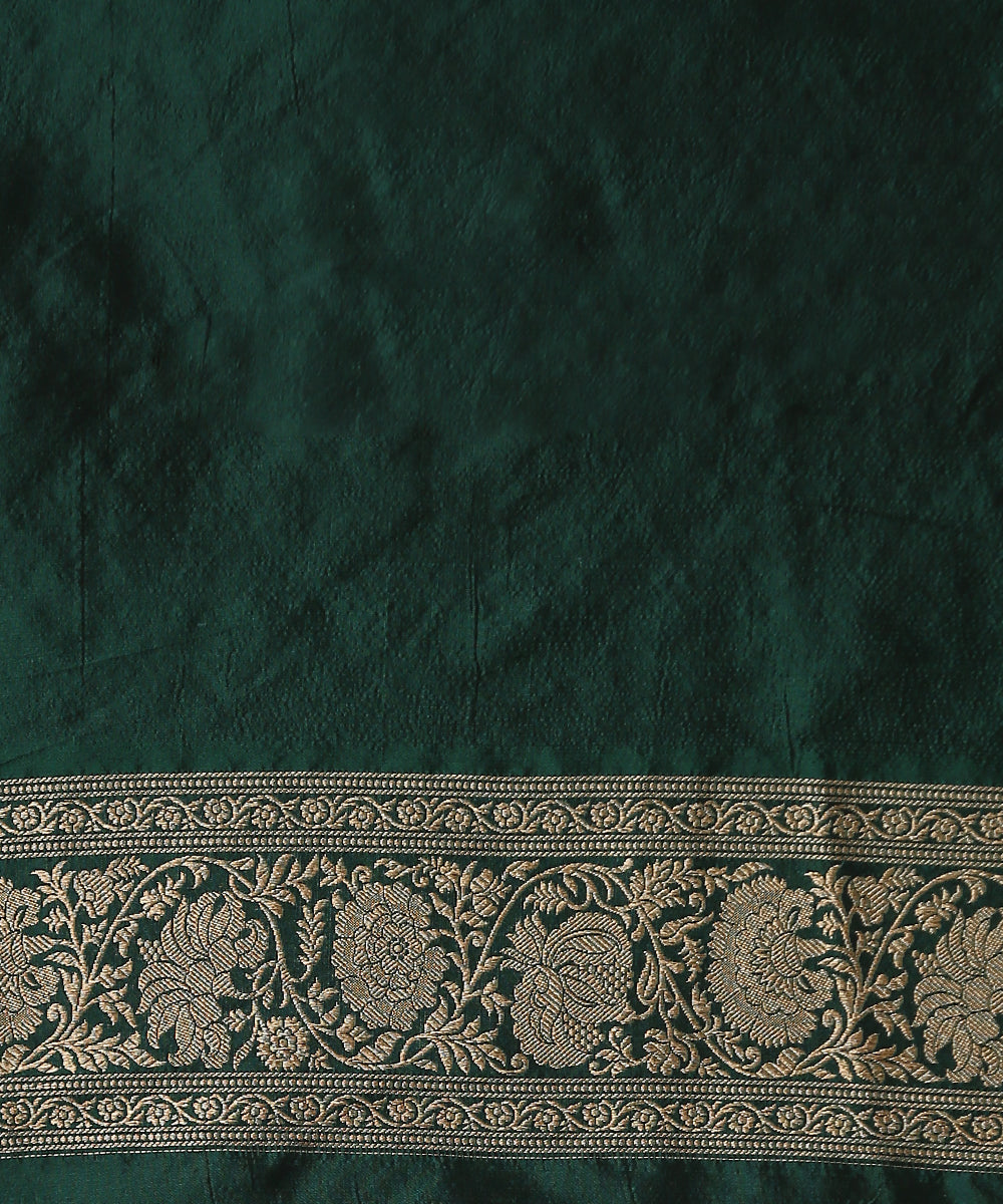 Handloom_Green_Pure_Katan_Silk_Kimkhab_Banarasi_Saree_With_Antique_Zari_WeaverStory_05