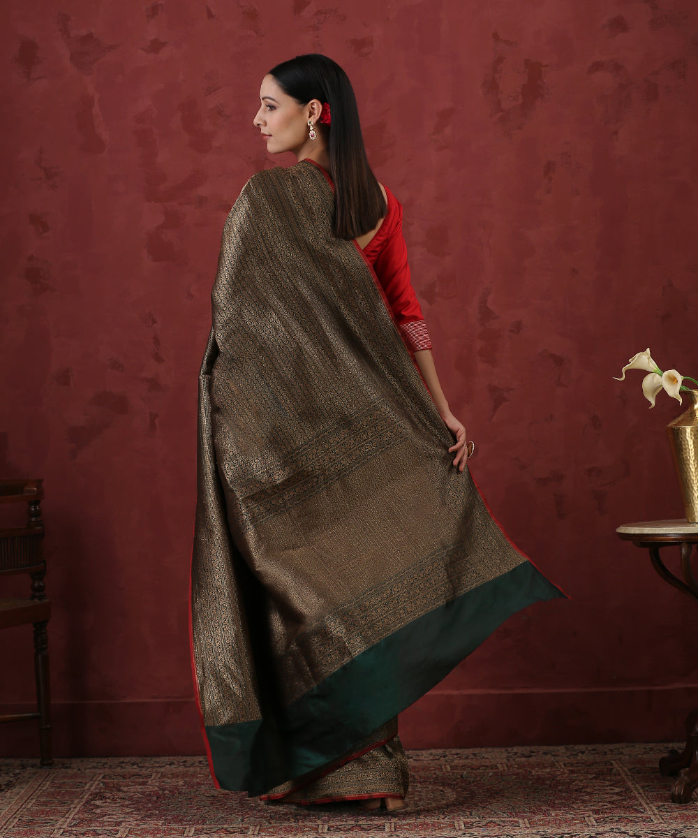 Handloom_Dark_Green_Pure_Katan_Silk_Kimkhab_Banarasi_Saree_With_Silver_Zari_WeaverStory_03