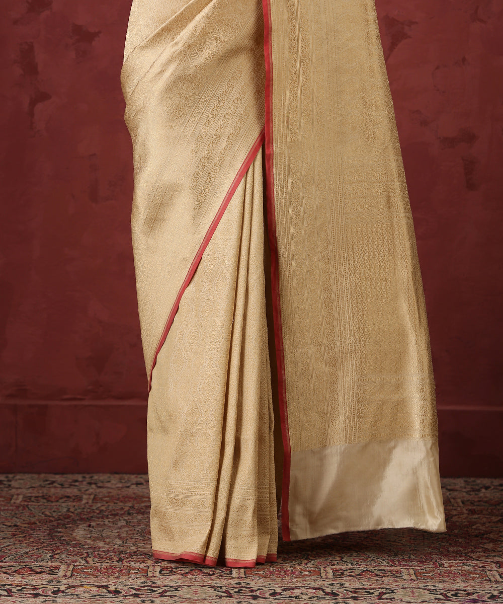 Handloom_Golden_Pure_Katan_Silk_Kimkhab_Banarasi_Saree_With_Antique_Zari_WeaverStory_04