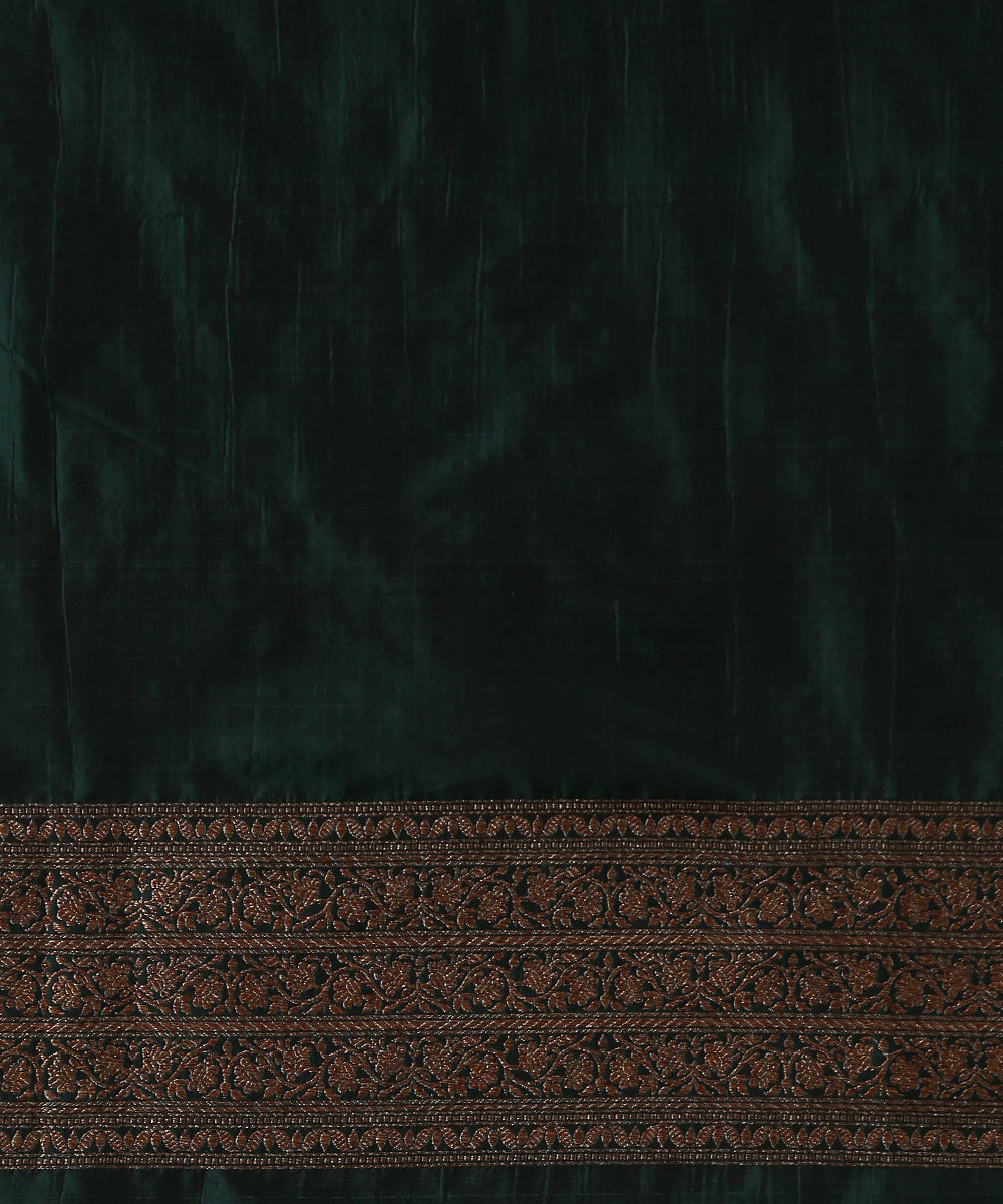 Dark_Green_Handloom_Pure_Katan_Silk_Kimkhab_Banarasi_Saree_With_Antique_Zari_WeaverStory_05