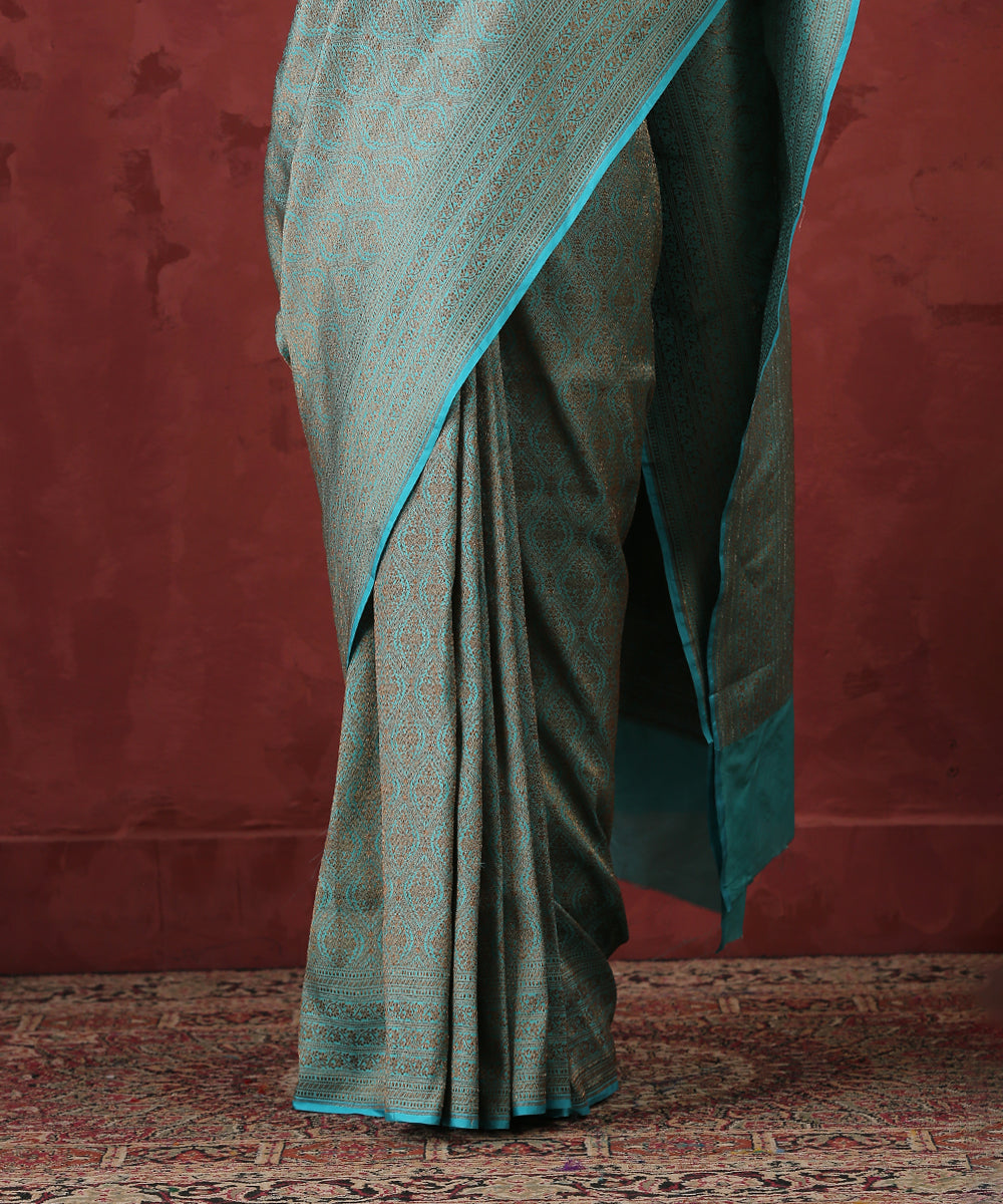 Handloom_Turqouise_Blue_Pure_Katan_Silk_Kimkhab_Banarasi_Saree_With_Antique_Zari_WeaverStory_04