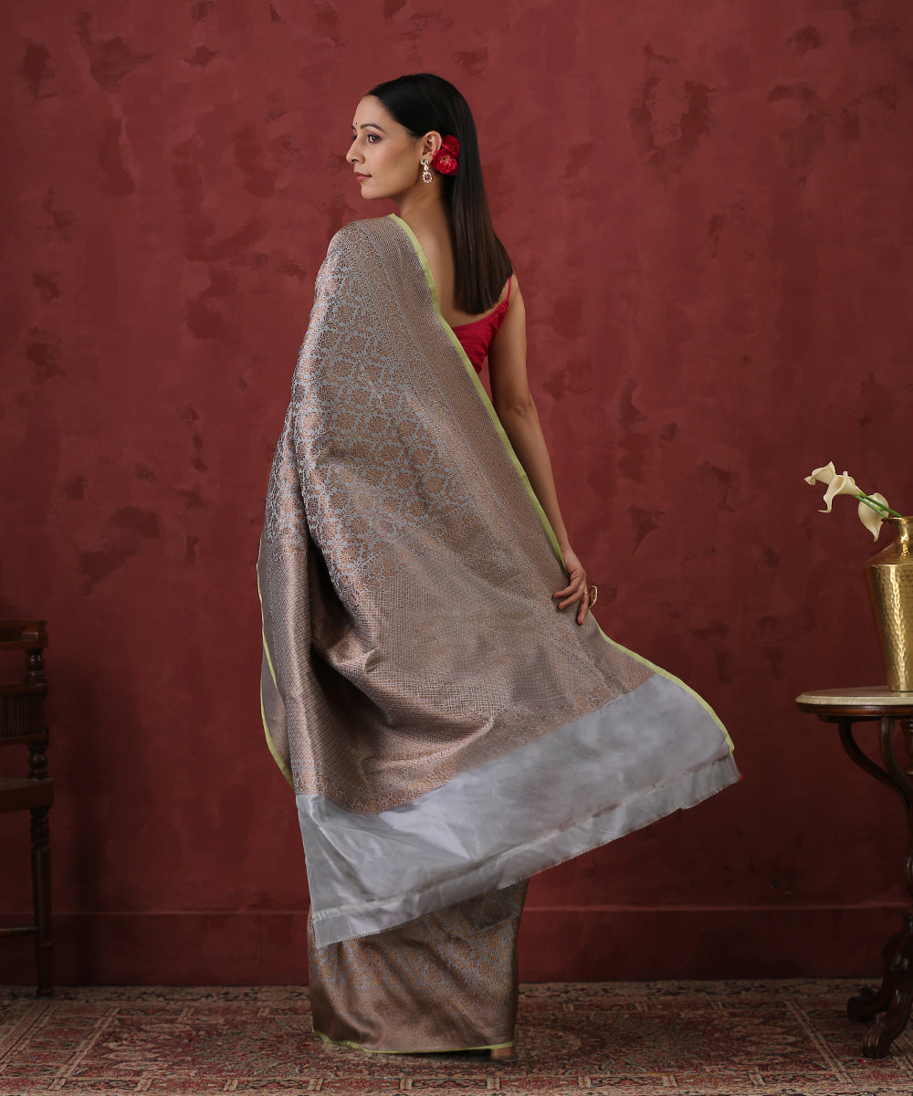 Handloom_Grey_Kimkhab_Pure_Katan_Silk_Banarasi_Saree_With_Antique_Zari_WeaverStory_03