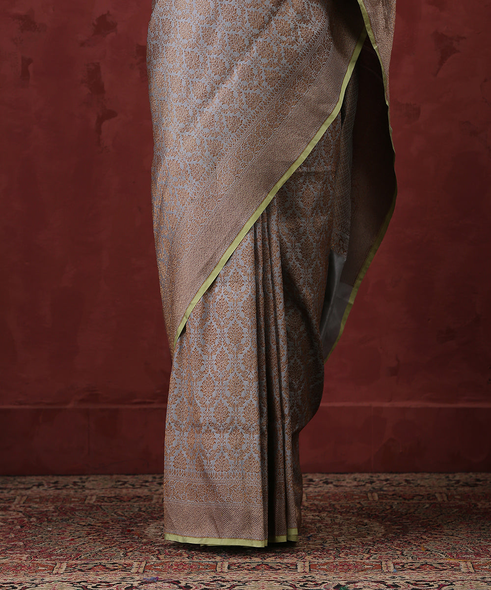 Handloom_Grey_Kimkhab_Pure_Katan_Silk_Banarasi_Saree_With_Antique_Zari_WeaverStory_04