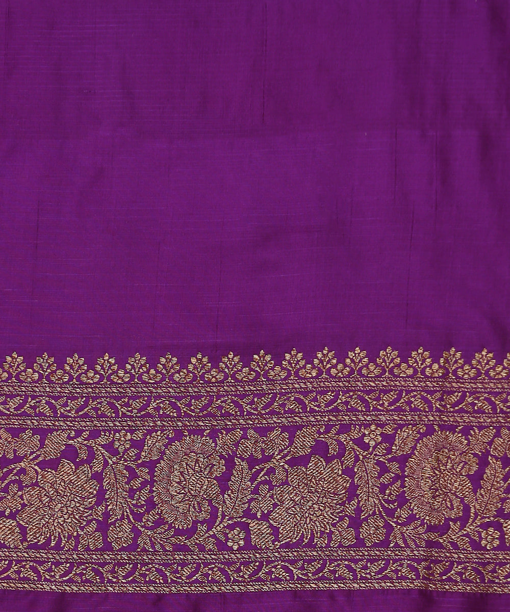 Handloom_Purple_Pure_Katan_Silk_Kimkhab_Banarasi_Saree_With_Antique_Zari_and_Pink_Selvedge_WeaverStory_05