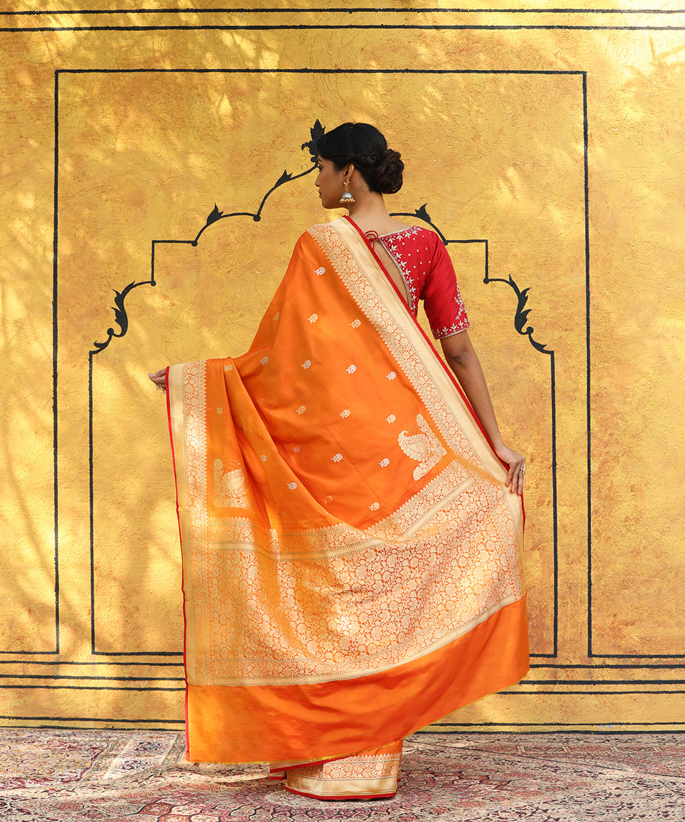 Orange_Dual_Tone_Handloom_Pure_Katan_Silk_Banarasi_Saree_With_Kadhwa_Boota_And_Konia_WeaverStory_03