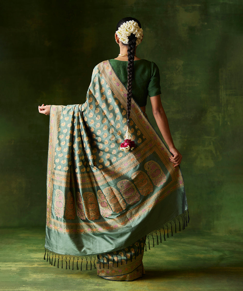 Handloom_Green_Pure_Malda_Silk_Banarasi_Baluchari_Saree_With_Badhshah_Begum_Pallu_WeaverStory_03
