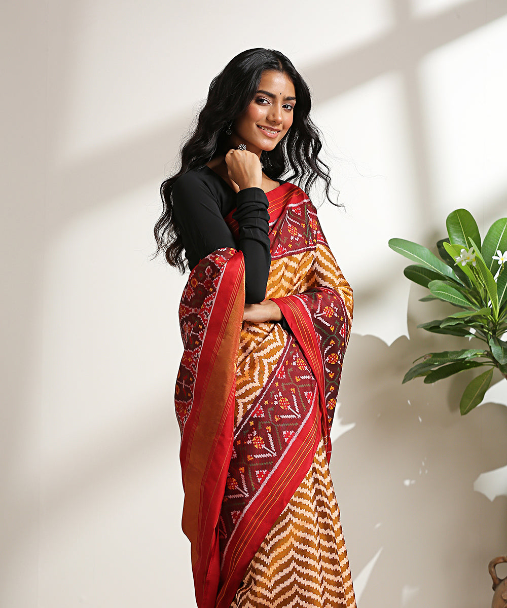 Mustard_And_Maroon_Handloom_8_Ply_Pure_Mulberry_Silk_Patola_Saree_With_Chevron_Weave_WeaverStory_01