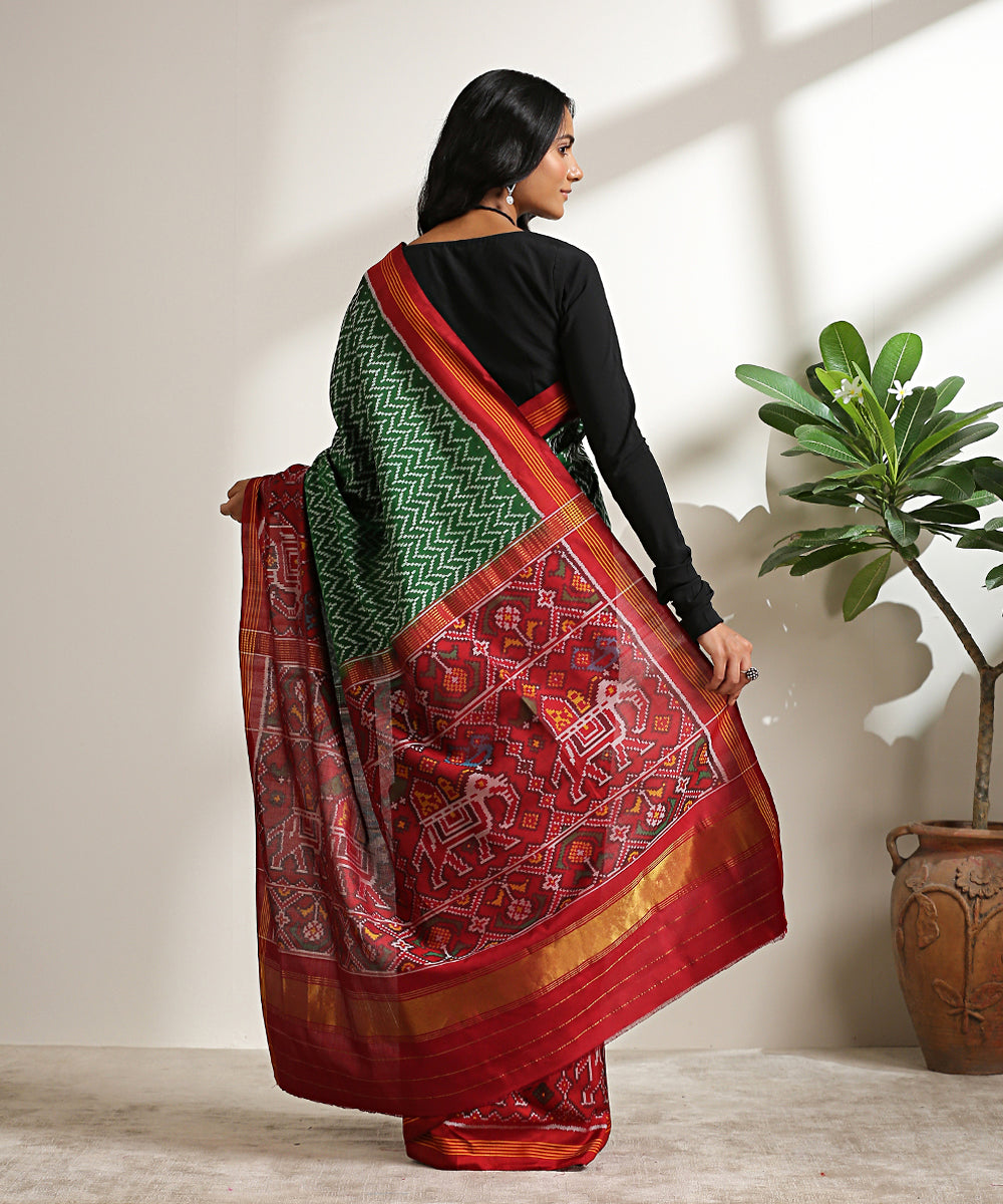 Green_And_Maroon_Handloom_8_Ply_Pure_Mulberry_Silk_Patola_Saree_With_Chevron_Weave_WeaverStory_03