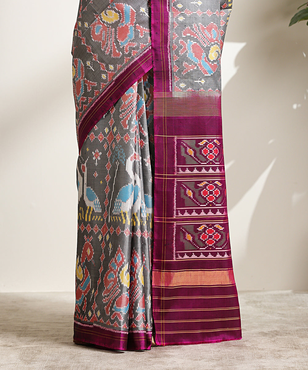 Grey_Handloom_Pure_Mulberry_Silk_8_Ply_Patola_Saree_With_Swan_Motifs_WeaverStory_04