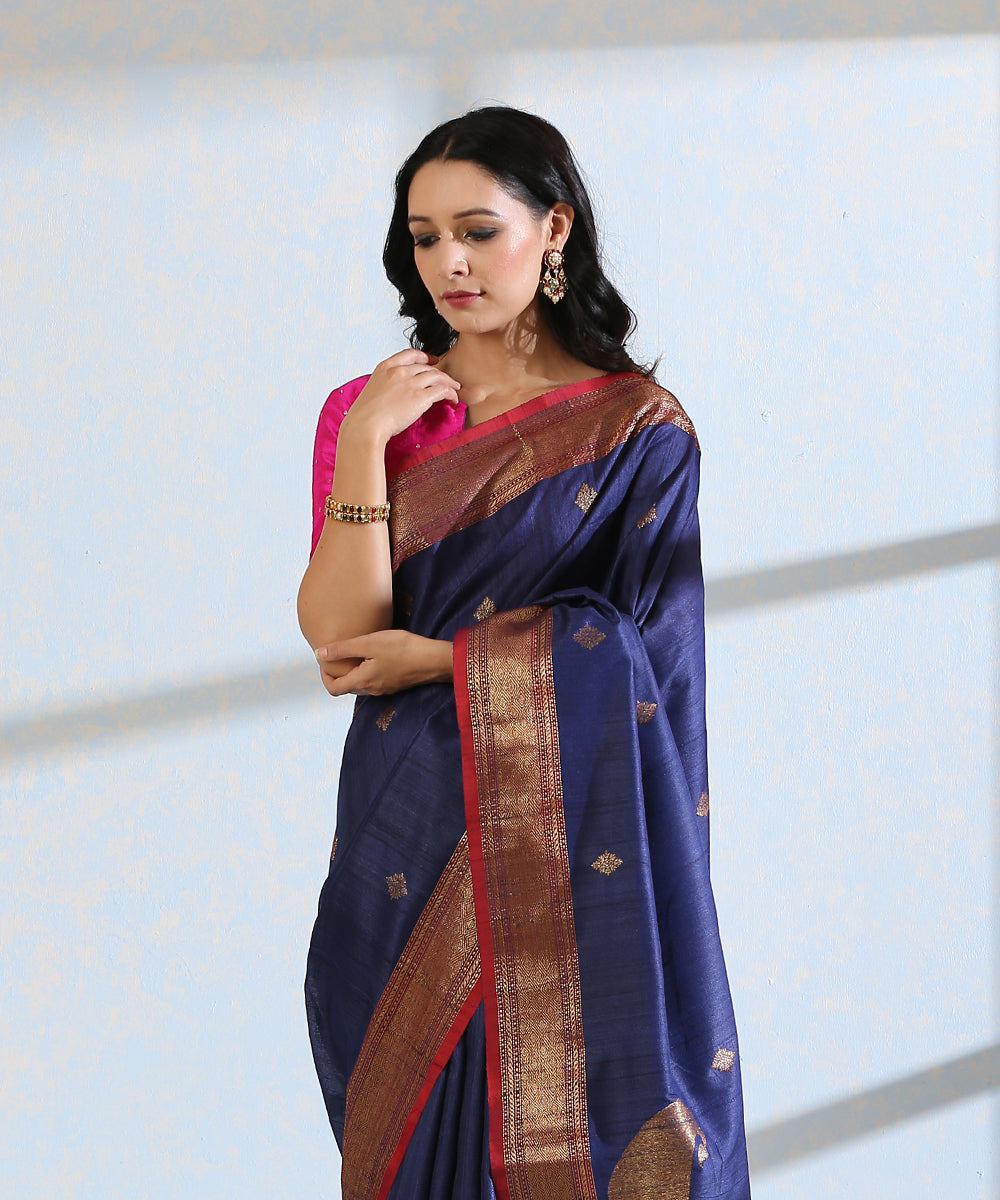 Handloom_Blue_Dupion_Silk_Banarasi_Saree_With_Red_Border_And_Antique_Zari_Booti_WeaverStory_01