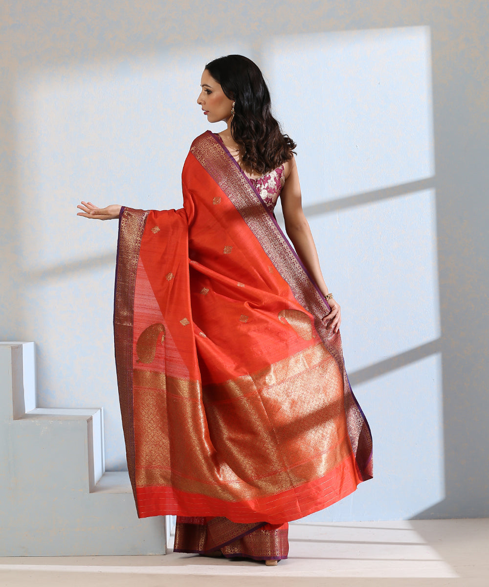 Handloom_Orange_Dupion_Silk_Banarasi_Saree_With_Purple_Border_And_Antique_Zari_WeaverStory_03