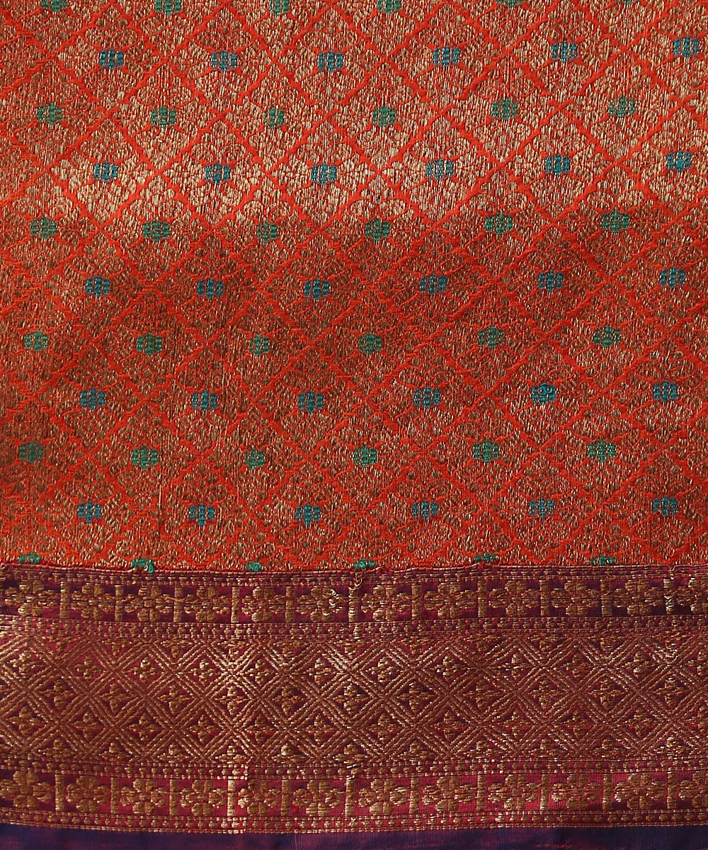 Handloom_Orange_Dupion_Silk_Banarasi_Saree_With_Purple_Border_And_Antique_Zari_WeaverStory_05