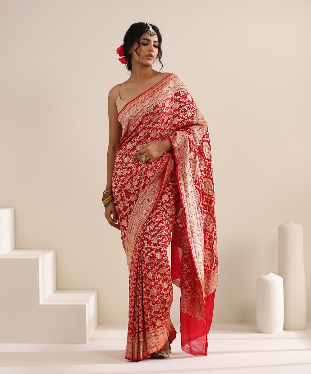 Handloom_Red_Georgette_Banarasi_Bandhej_Saree_With_Floral_Jaal_WeaverStory_02