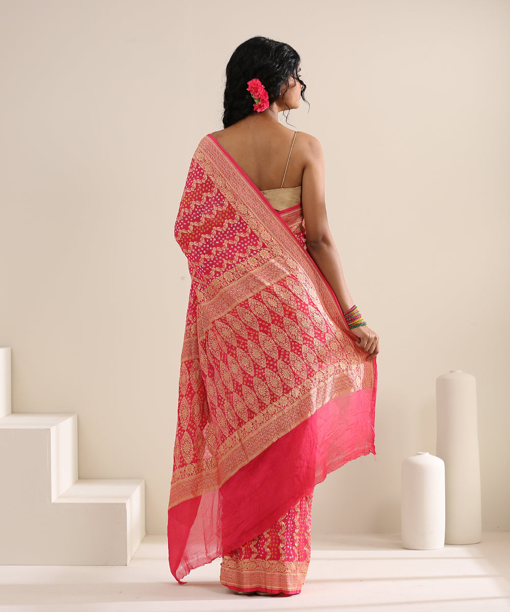 Coral_Pink_Handloom_Georgette_Banarasi_Bandhej_Saree_With_Zari_Pallu_WeaverStory_03