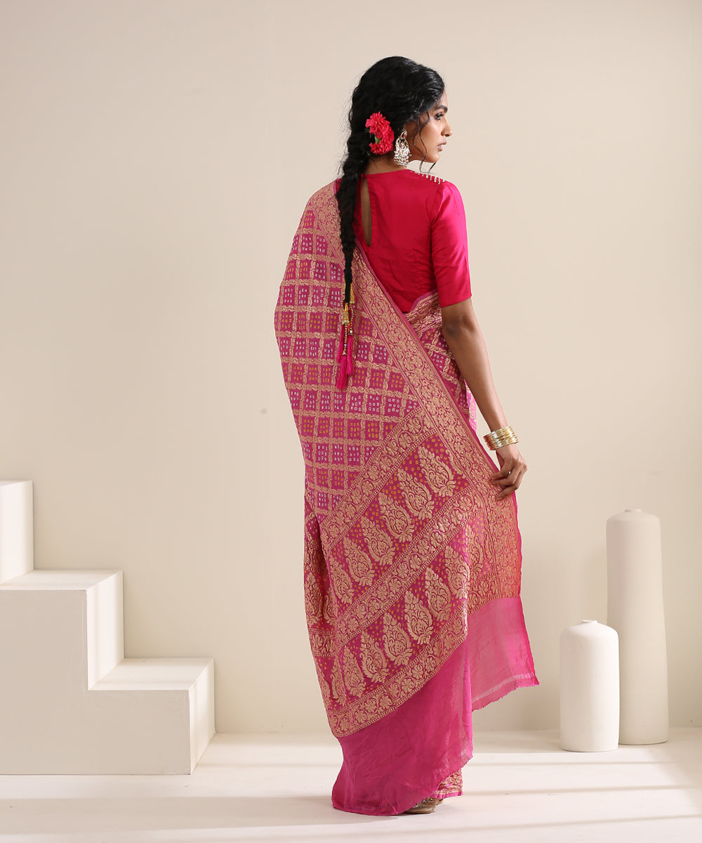 Pink_Handloom_Georgette_Banarasi_Bandhej_Saree_With_Floral_Jaal_WeaverStory_03