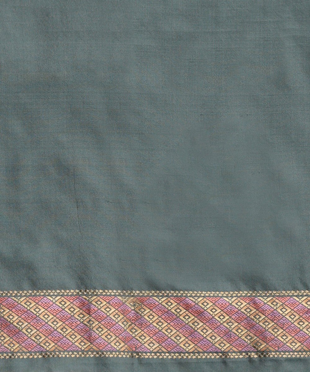Grey_Handloom_Pure_Katan_Silk_Tanchoi_Banarasi_Saree_With_Meenakari_Border_WeaverStory_05