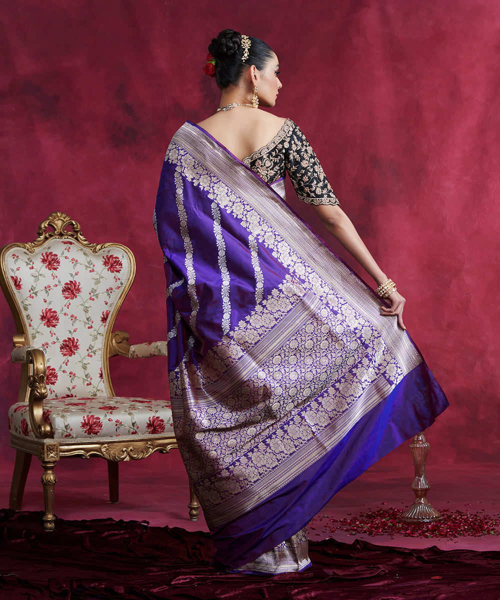 Handloom_Purple_Dual_Tone_Pure_Katan_Silk_Banarasi_Jangla_Saree_With_Aada_Bel_WeaverStory_03
