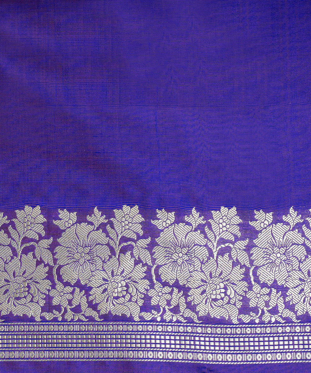 Handloom_Purple_Dual_Tone_Pure_Katan_Silk_Banarasi_Jangla_Saree_With_Aada_Bel_WeaverStory_05