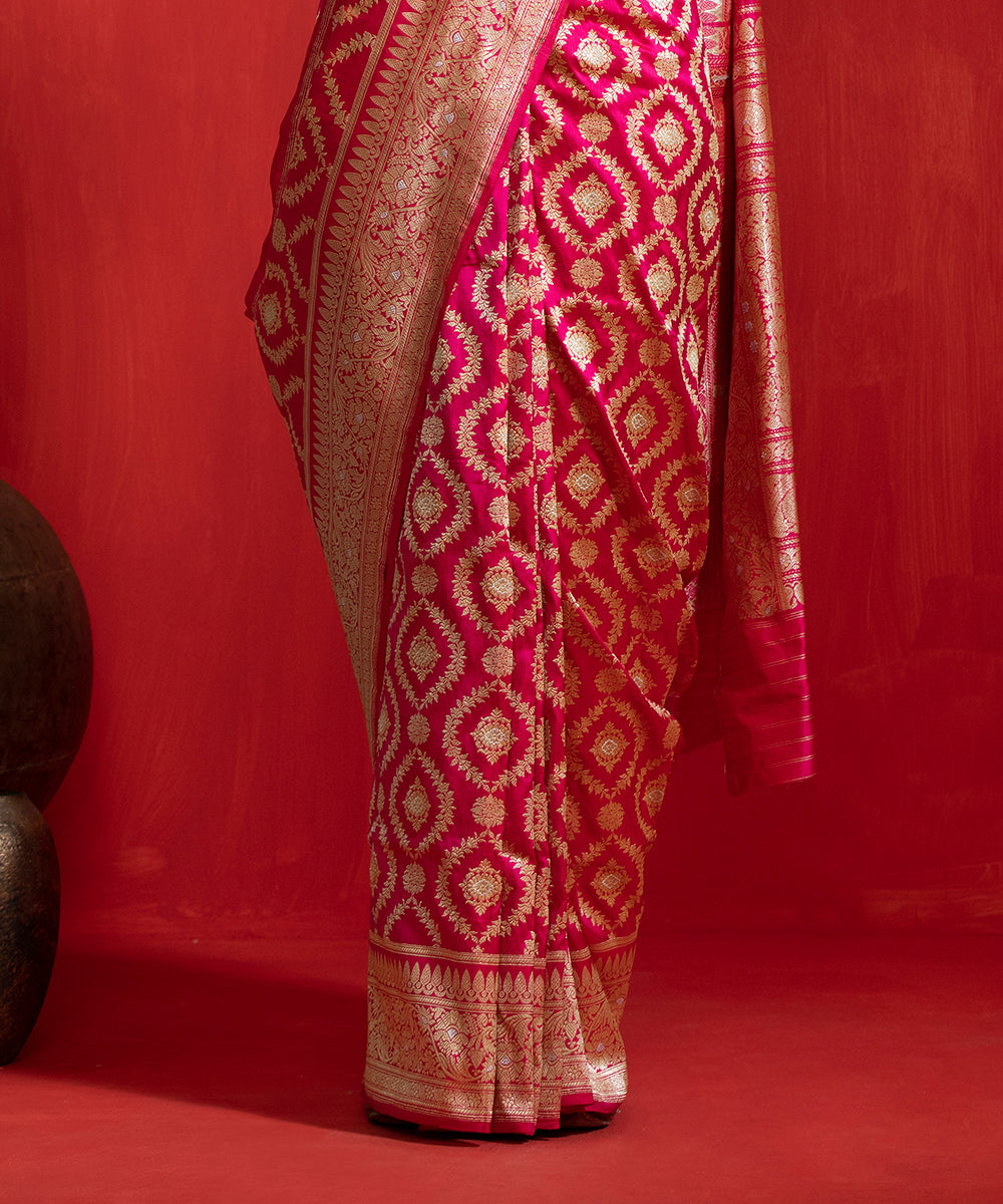 Pink_Handloom_Pure_Katan_Silk_Meenakari_Banarasi_Saree_With_Kadhwa_Jaal_WeaverStory_04