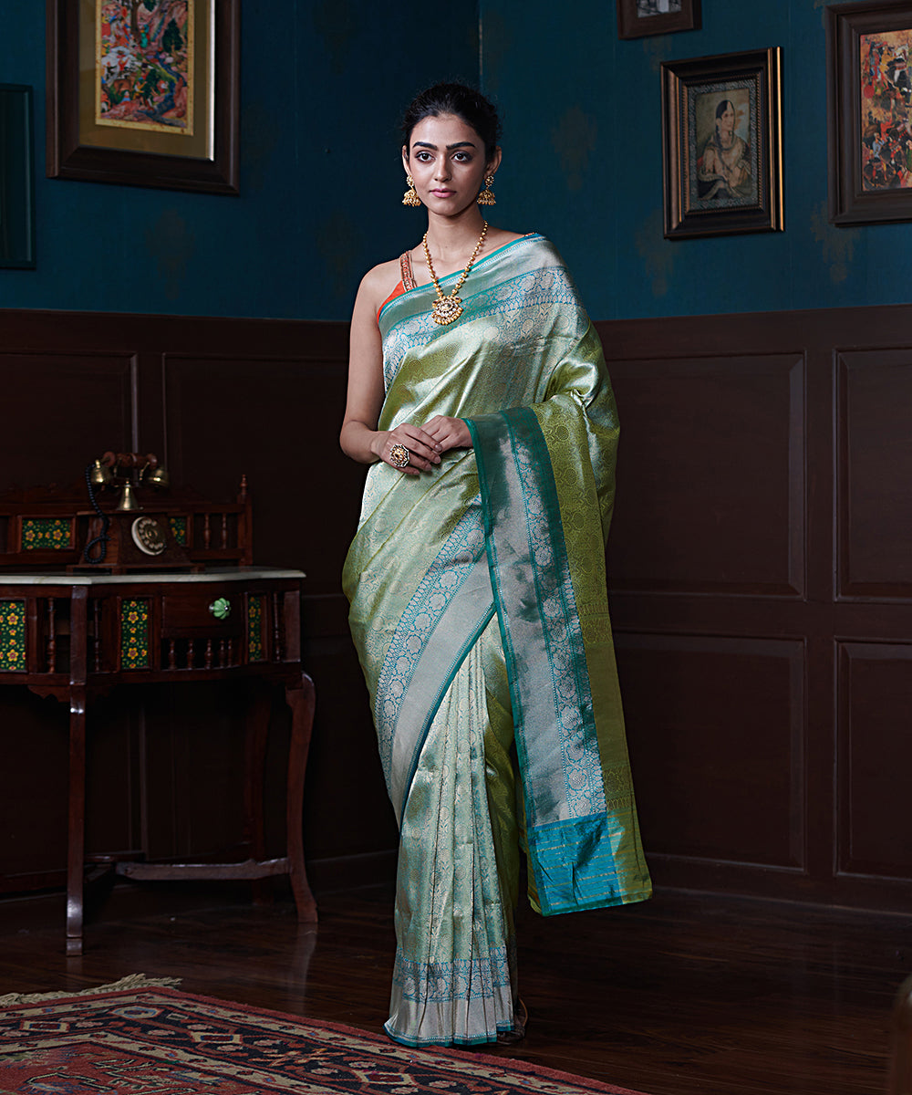 Handloom_Light_Green_Zari_Pure_Katan_Silk_Tanchoi_Banarasi_Saree_With_Aqua_Border_And_Blouse_WeaverStory_02