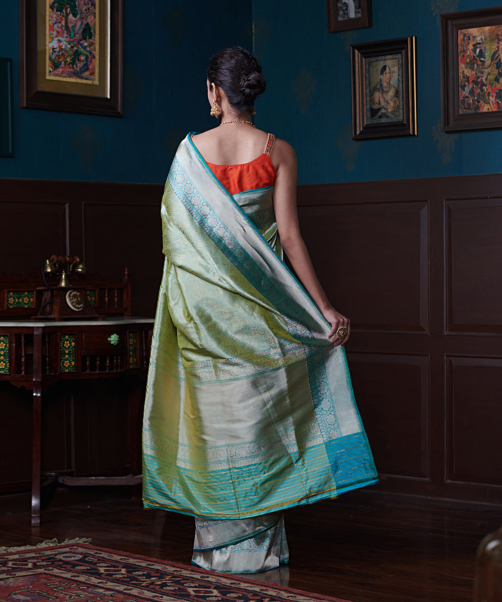 Handloom_Light_Green_Zari_Pure_Katan_Silk_Tanchoi_Banarasi_Saree_With_Aqua_Border_And_Blouse_WeaverStory_03