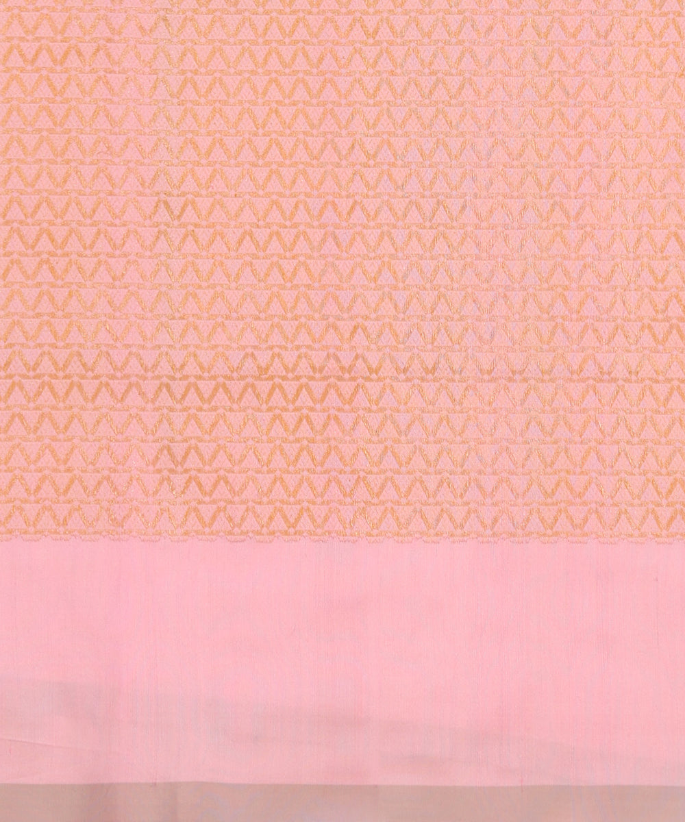 Handloom_Candy_Pink_Plain_Pure_Katan_Silk_Banarasi_Saree_With_Konia_WeaverStory_05