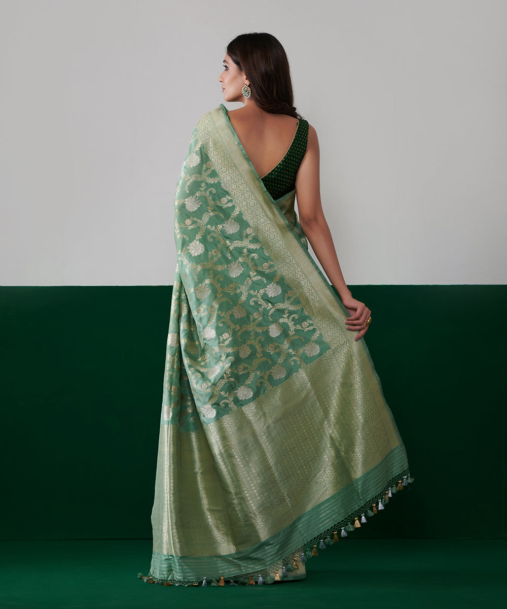 Handloom_Pistachio_Green_Pure_Katan_Silk_Banarasi_Saree_With_Gold_And_Silver_Zari_Floral_Jaal_WeaverStory_03