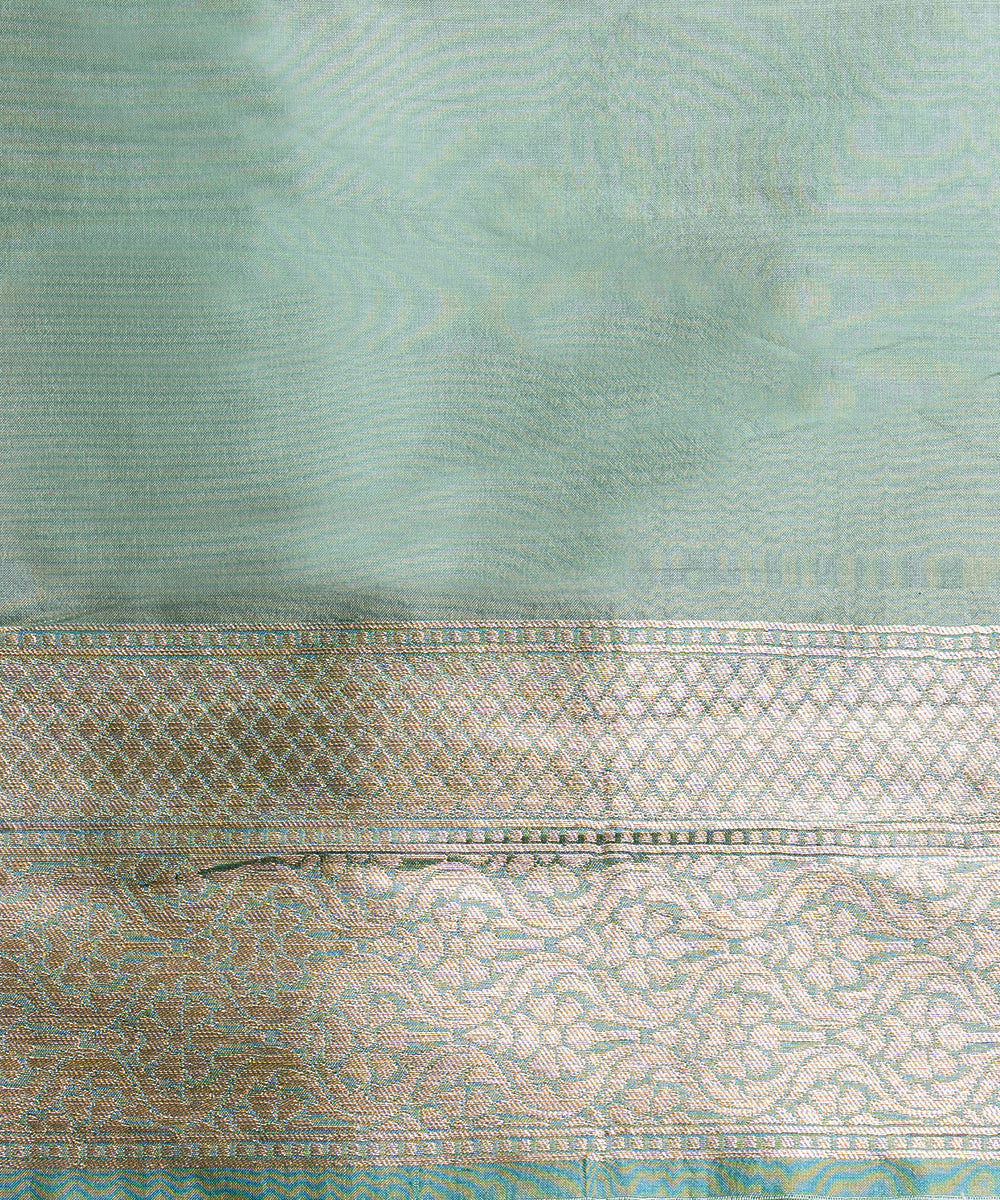 Handloom_Pistachio_Green_Pure_Katan_Silk_Banarasi_Saree_With_Gold_And_Silver_Zari_Floral_Jaal_WeaverStory_05