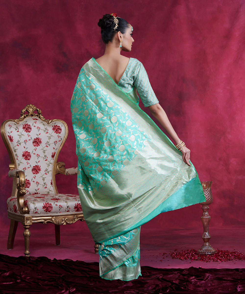 Sea_Green_Handloom_Pure_Katan_Silk_Banarasi_Jangla_Saree_In_Cutwork_Weave_WeaverStory_03