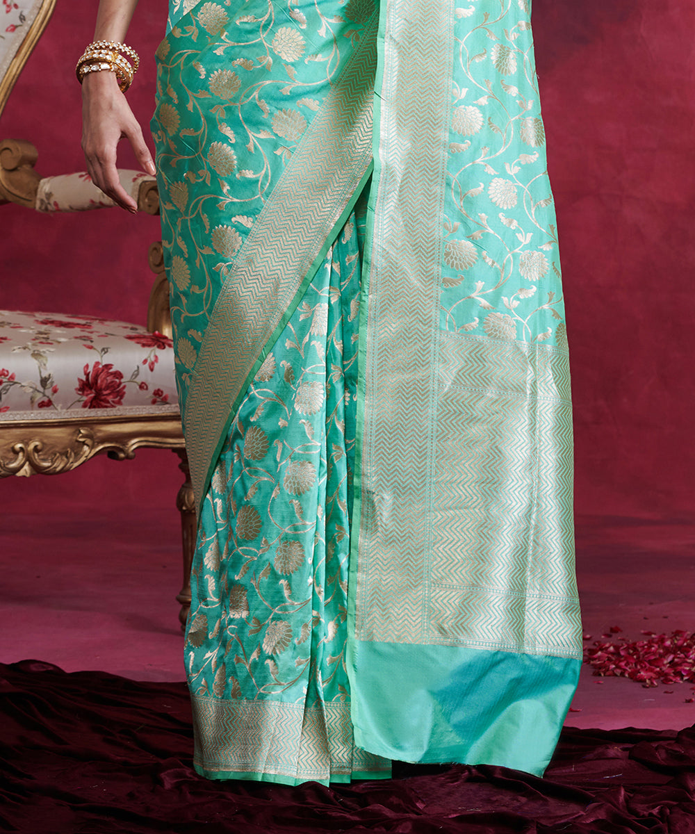 Sea_Green_Handloom_Pure_Katan_Silk_Banarasi_Jangla_Saree_In_Cutwork_Weave_WeaverStory_04