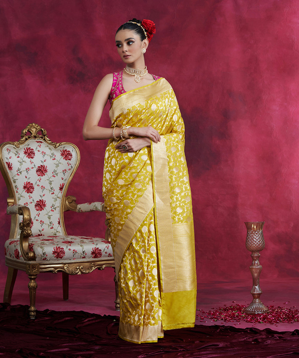 Handloom_Lime_Green_Pure_Katan_Silk_Banarasi_Jangla_Saree_In_Cutwork_Weave_WeaverStory_02