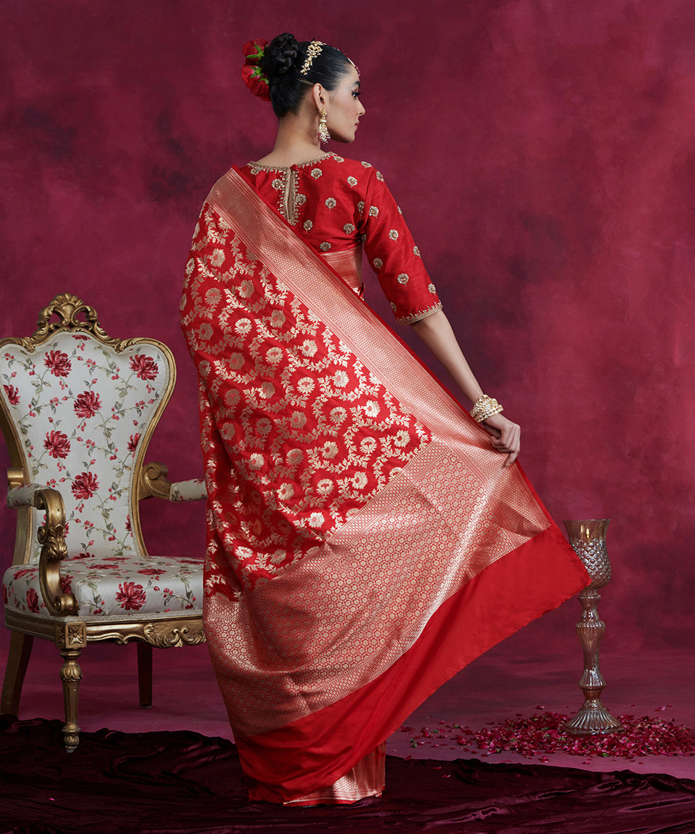 Red_Handloom_Pure_Katan_Silk_Banarasi_Jangla_Saree_In_Cutwork_Weave_WeaverStory_03