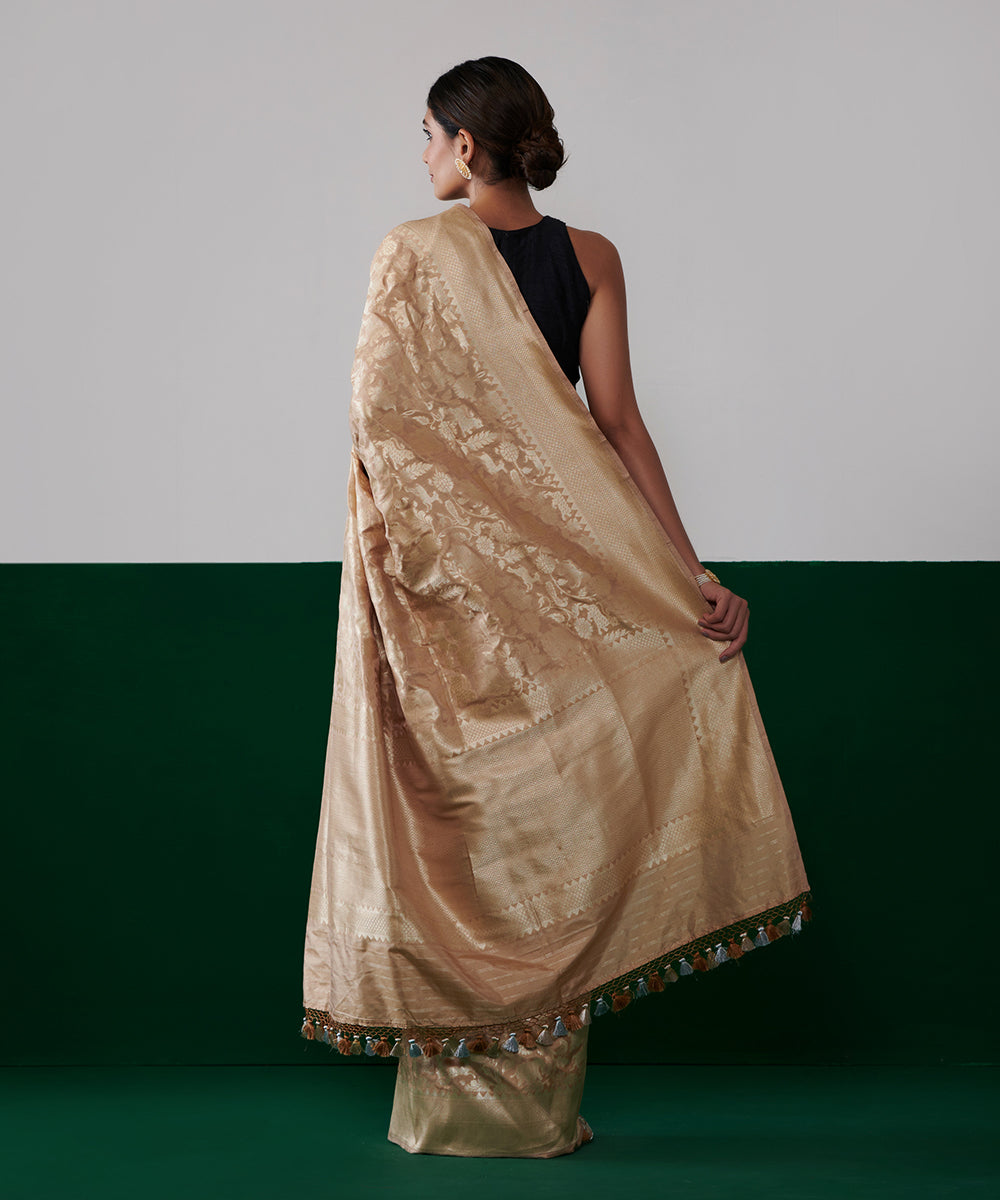 Gold_Handloom_Pure_Katan_Silk_Banarasi_Shikargah_Saree_WeaverStory_03