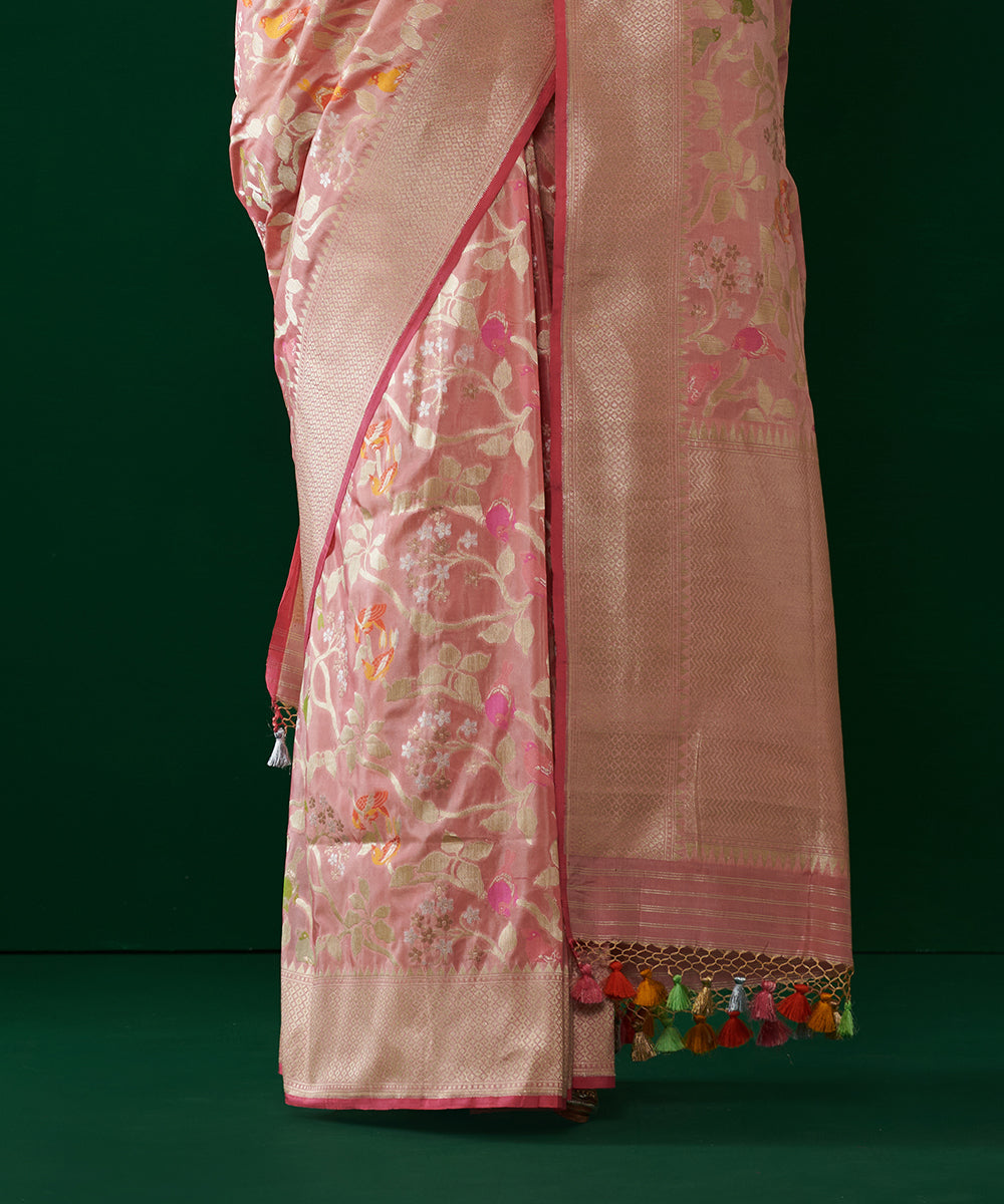 Handloom_Peach_Pure_Katan_Silk_Banarasi_Jangla_Saree_With_Birds_Woven_In_Gold_Zari_WeaverStory_04