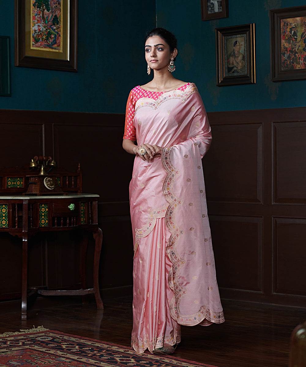 Handloom_Powder_Pink_Pure_Katan_Silk_Banarasi_Saree_With_Scalloped_Meenakari_Border_And_Pink_Blouse_WeaverStory_02