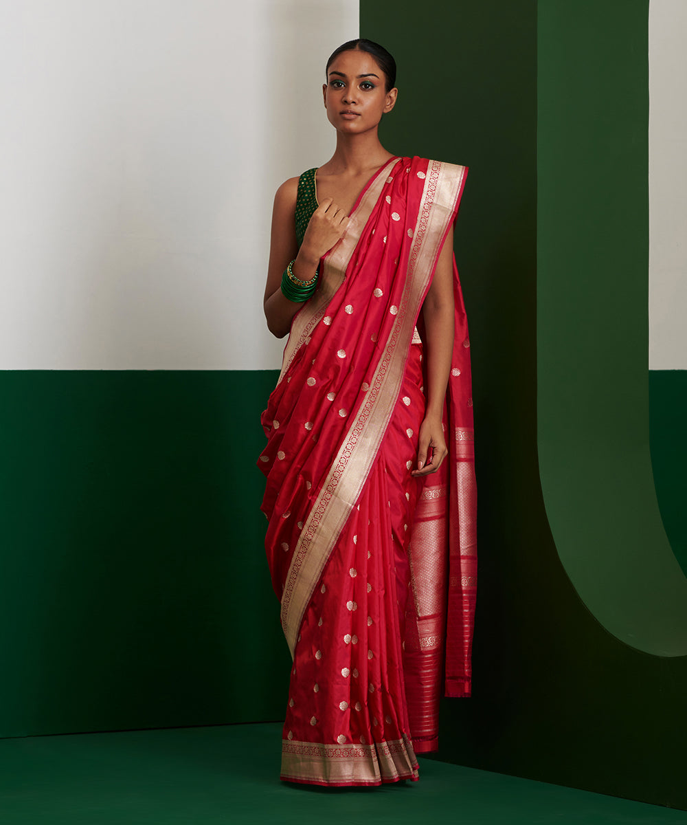 Handloom_Pink_Dual_Tone_Pure_Katan_Silk_Banarasi_Saree_With_Kadhwa_Ashrafi_Booti_WeaverStory_02